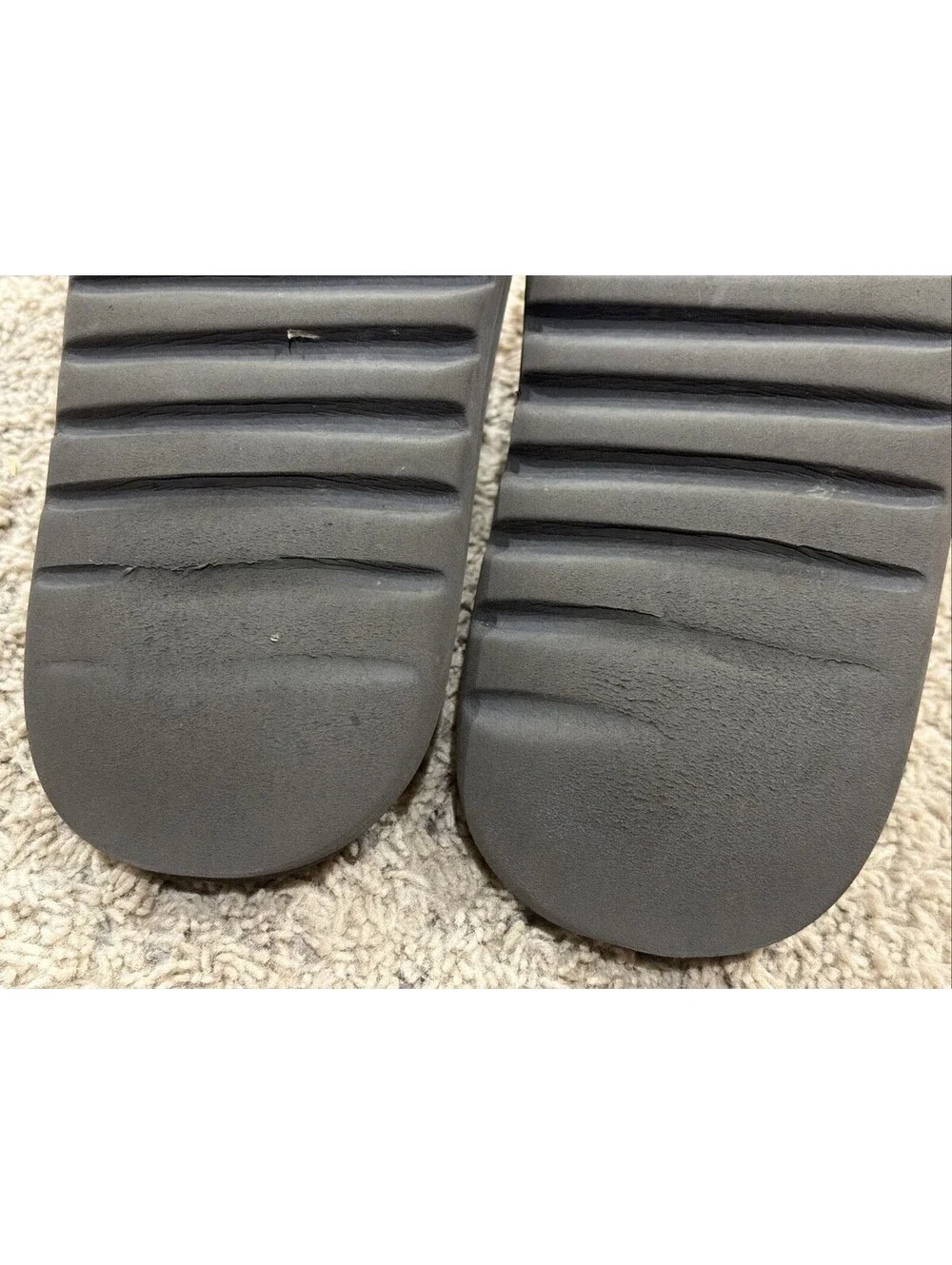 Yeezy Adidas Grey Charcoal Slides Men’s Size 11